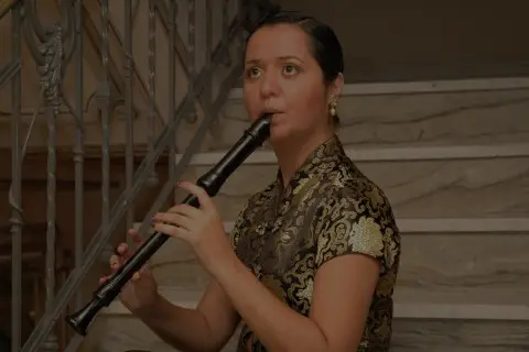 Lélia Salles com Flauta